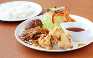 洋食ひかり